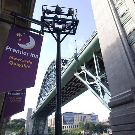 Premier Inn Newcastle Quayside Newcastle upon Tyne Exterior foto