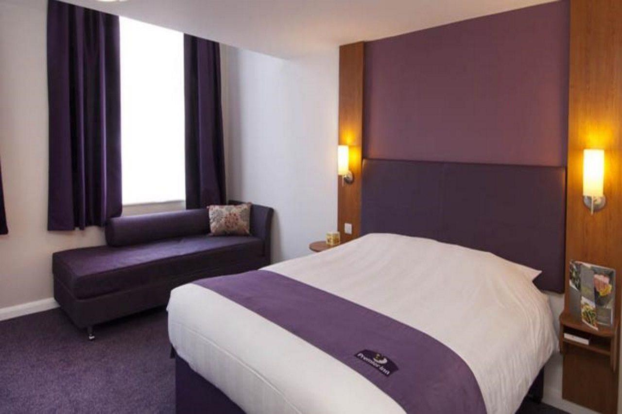 Premier Inn Newcastle Quayside Newcastle upon Tyne Exterior foto